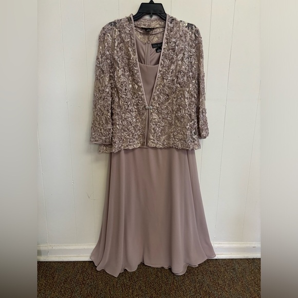 Jessica Howard formal dress 16 champagne embellished jacket - Picture 6 of 11